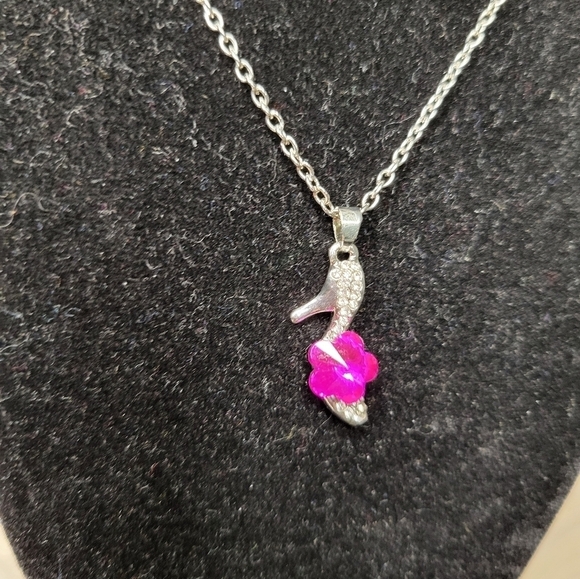 NWOT Necklace with pink stone on high heel - Picture 6 of 11
